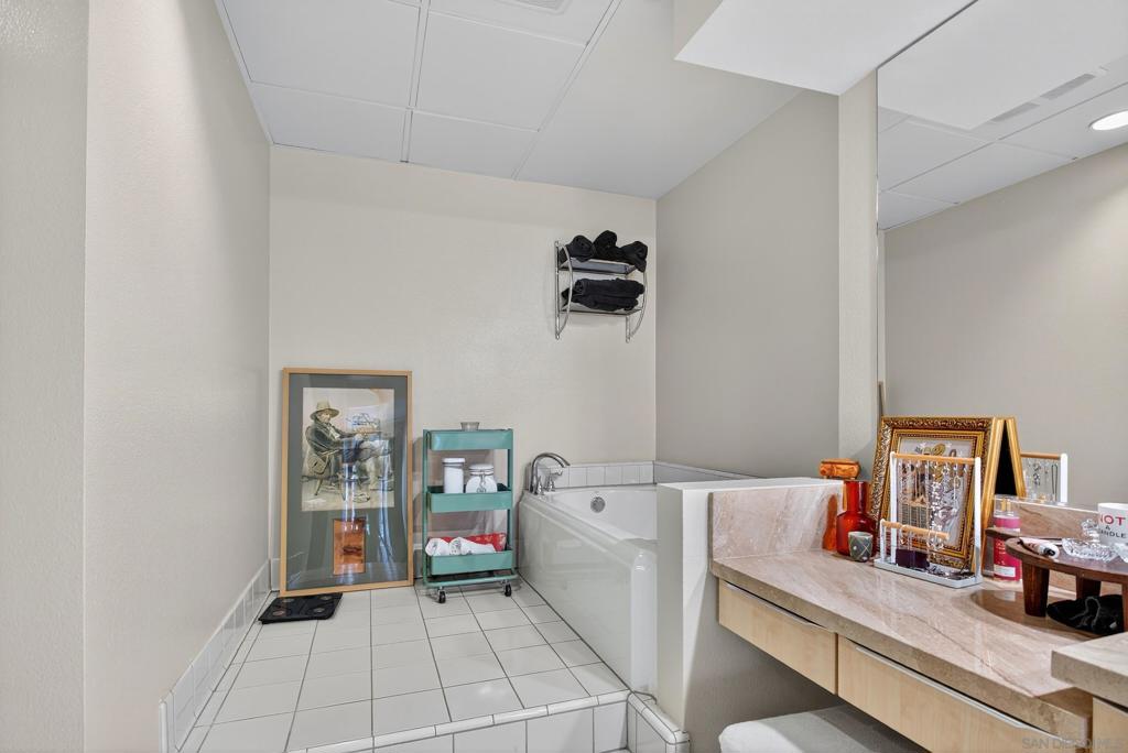 877 Island Ave 218