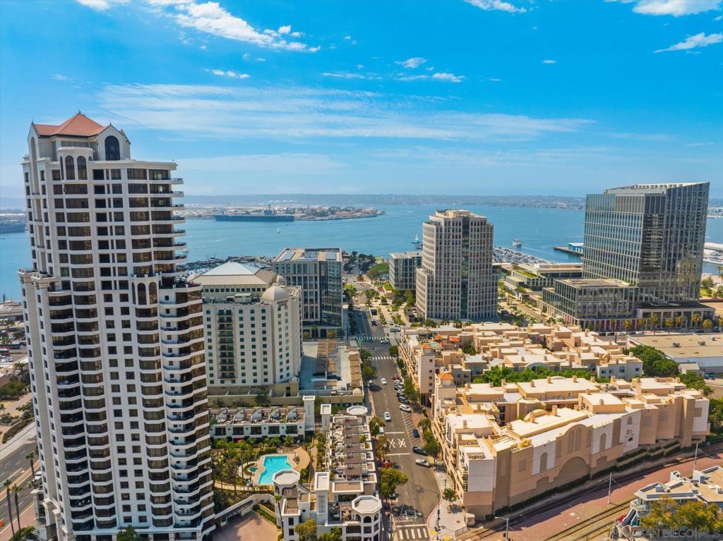 700 W Harbor 1204