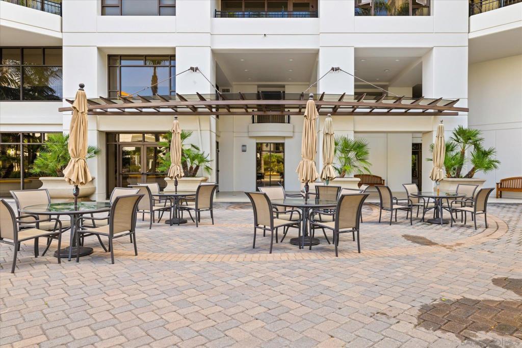 700 W Harbor 1204