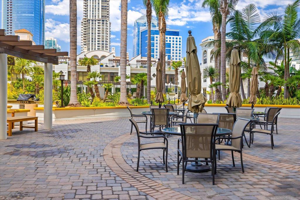 700 W Harbor 1204