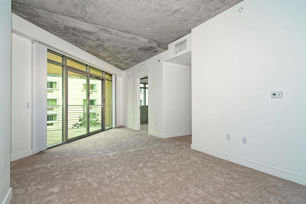 801 Ash St 204