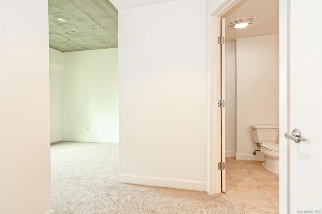 801 Ash St 204