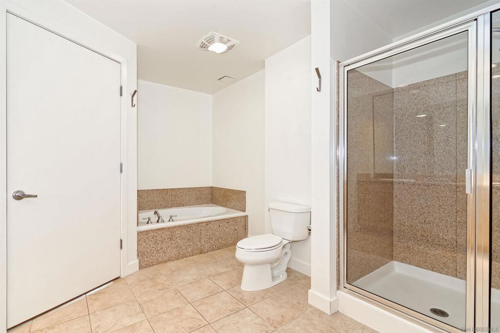 801 Ash St 204