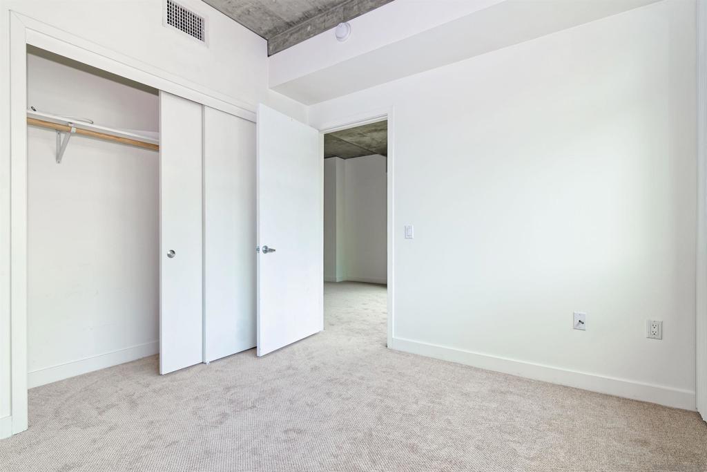 801 Ash St 204