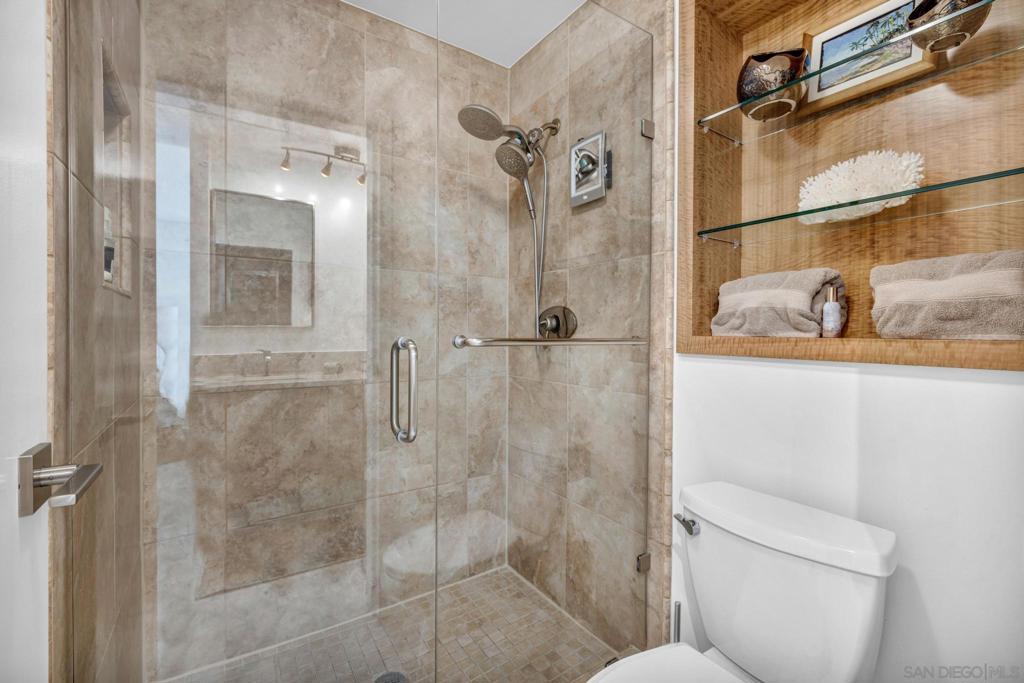 500 W Harbor Drive 1314