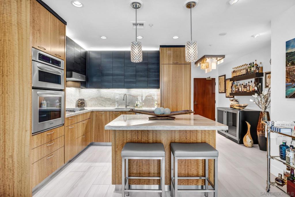 500 W Harbor Drive 1314