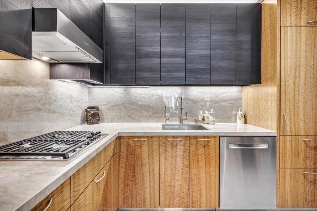 500 W Harbor Drive 1314