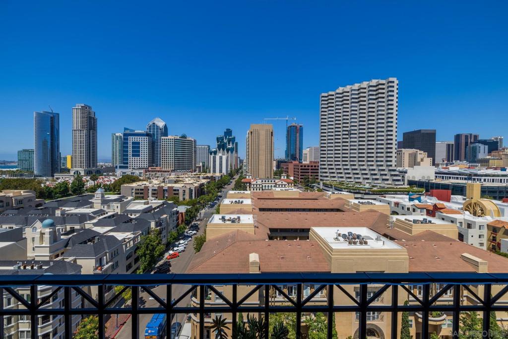 500 W Harbor Drive 1314