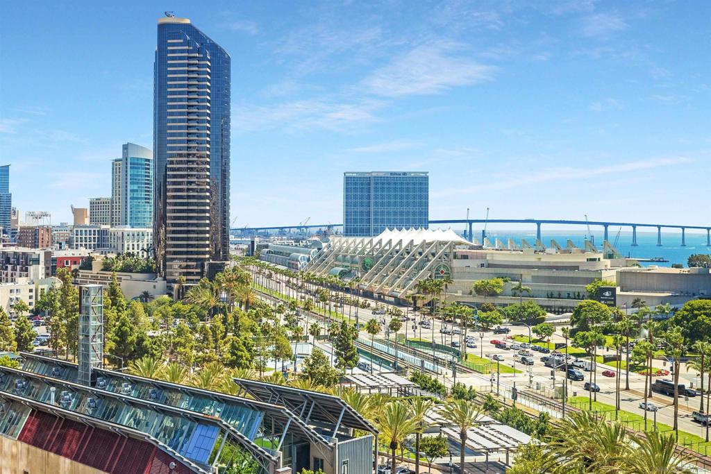 500 W Harbor Drive 1314