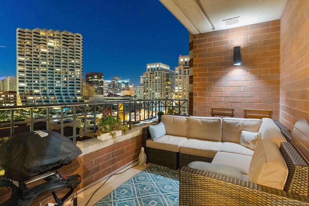 500 W Harbor Drive 1314