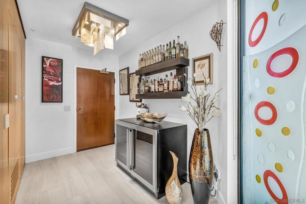 500 W Harbor Drive 1314