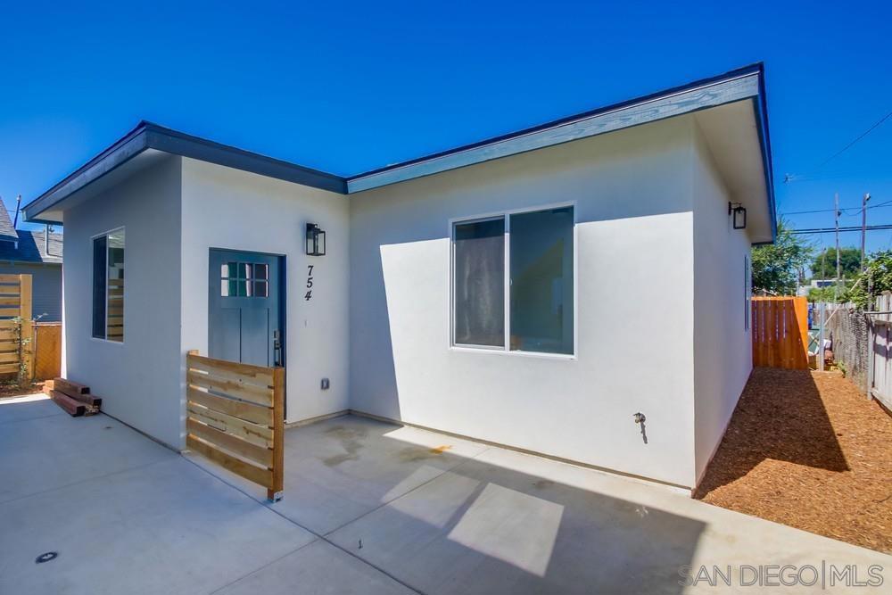 752 W 9th Avenue