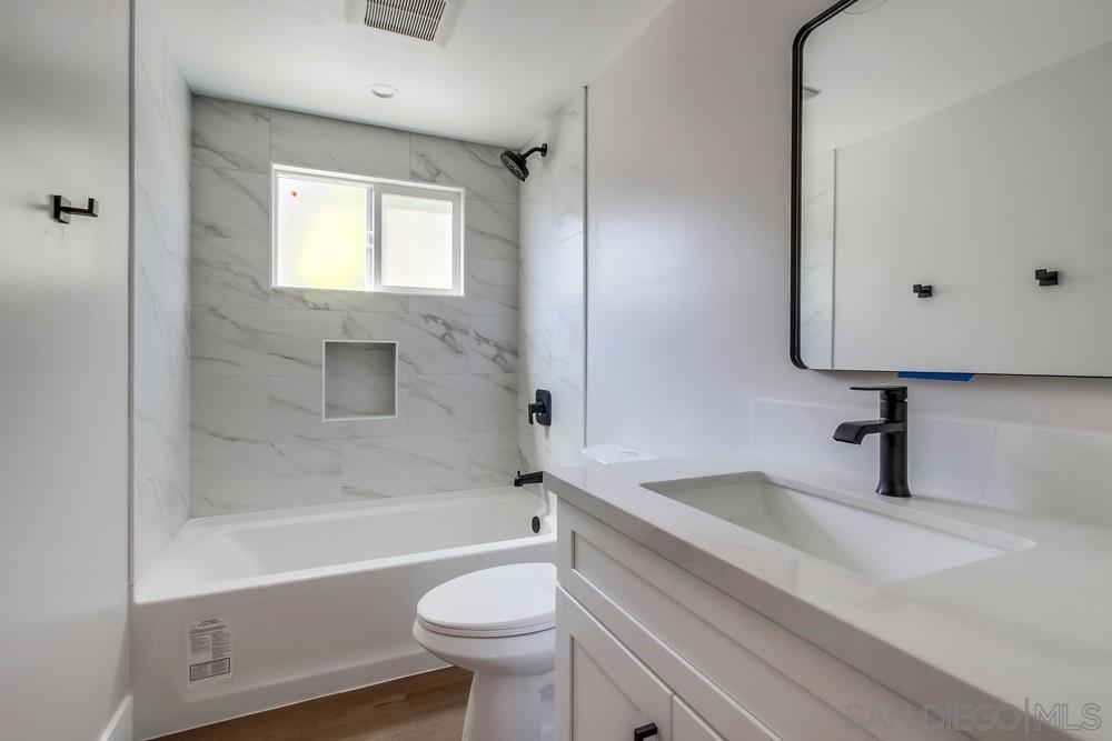 752 W 9th Avenue
