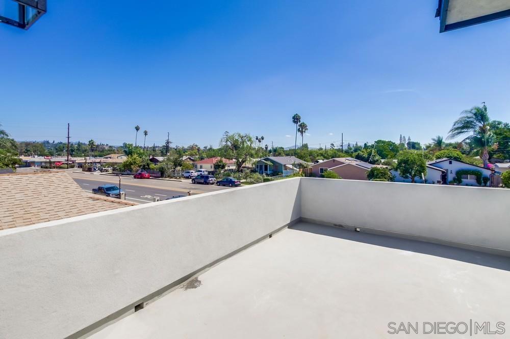 752 W 9th Avenue
