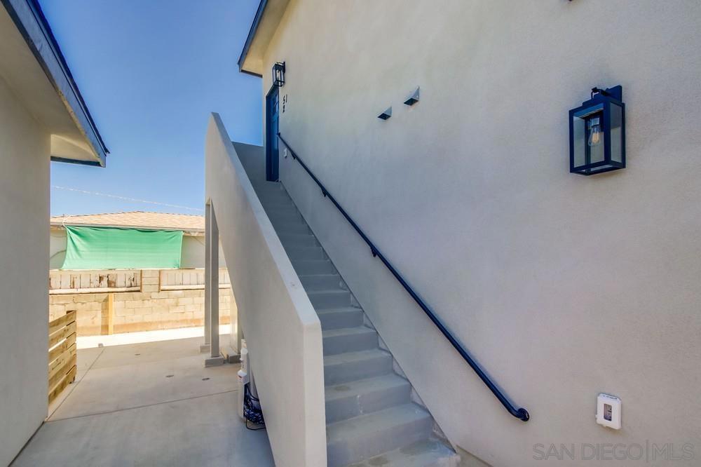 752 W 9th Avenue