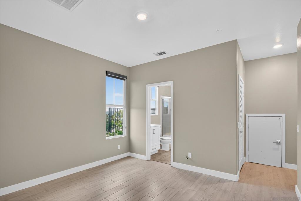 1733 Artemisia Ct
