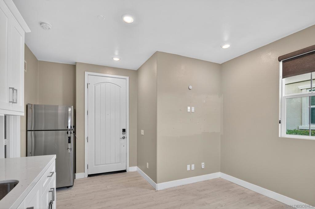 1733 Artemisia Ct