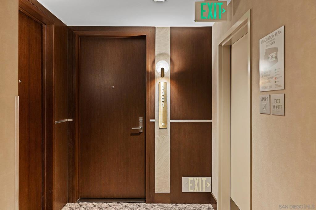 1325 Pacific Hwy 3301