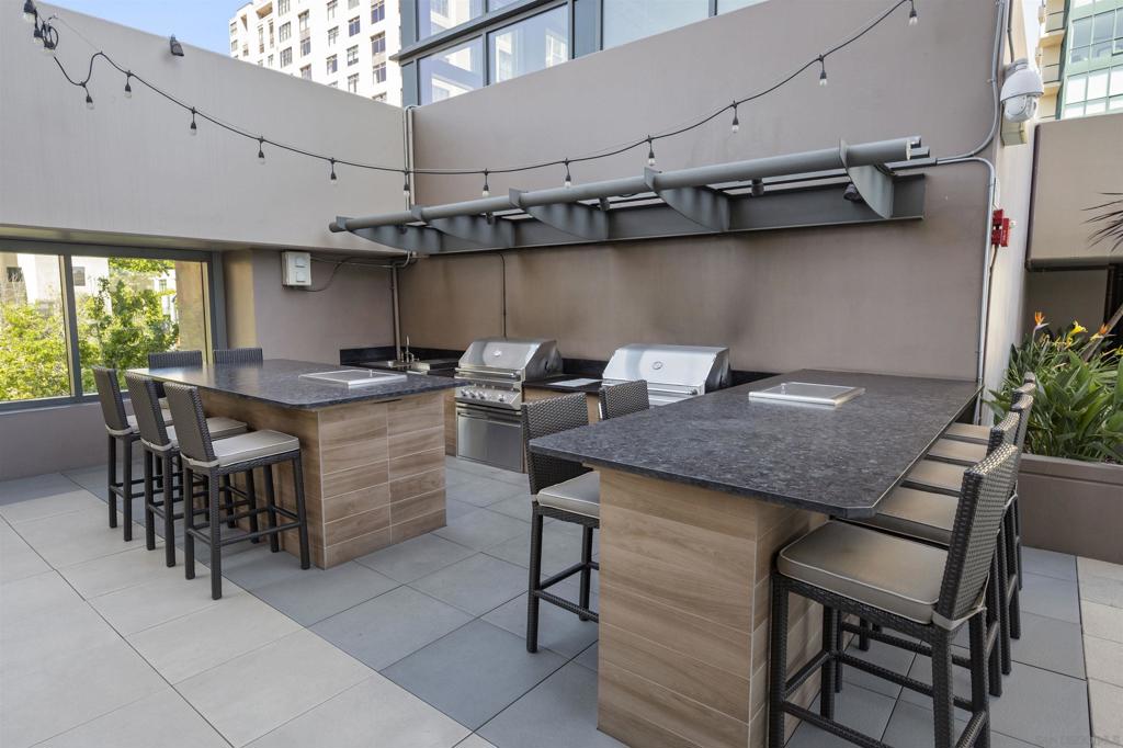 550 Front St 302