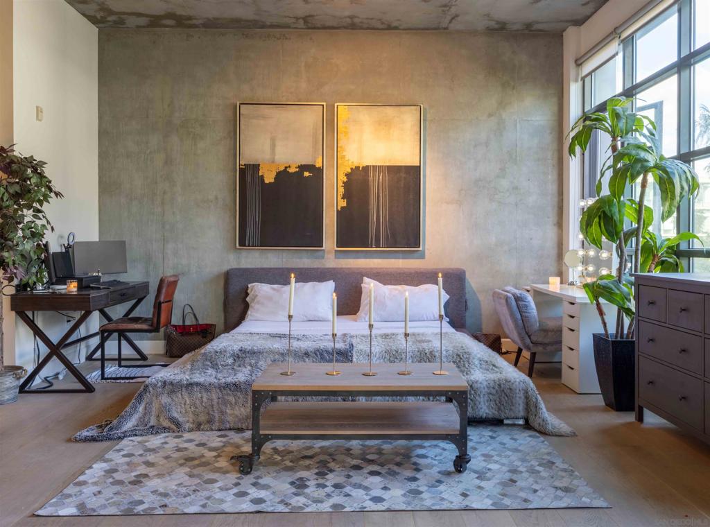 1050 Island Ave. 404