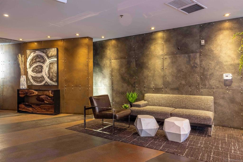 1050 Island Ave. 404