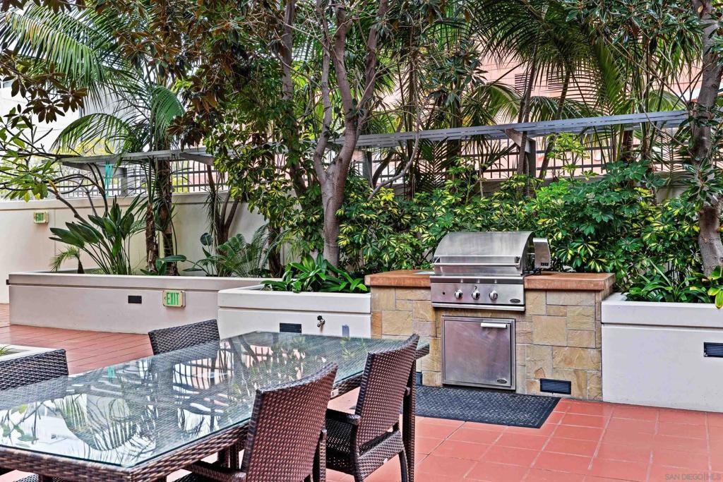 1431 Pacific Highway 519