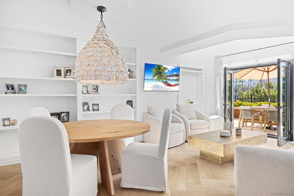 500 W Harbor Drive 136