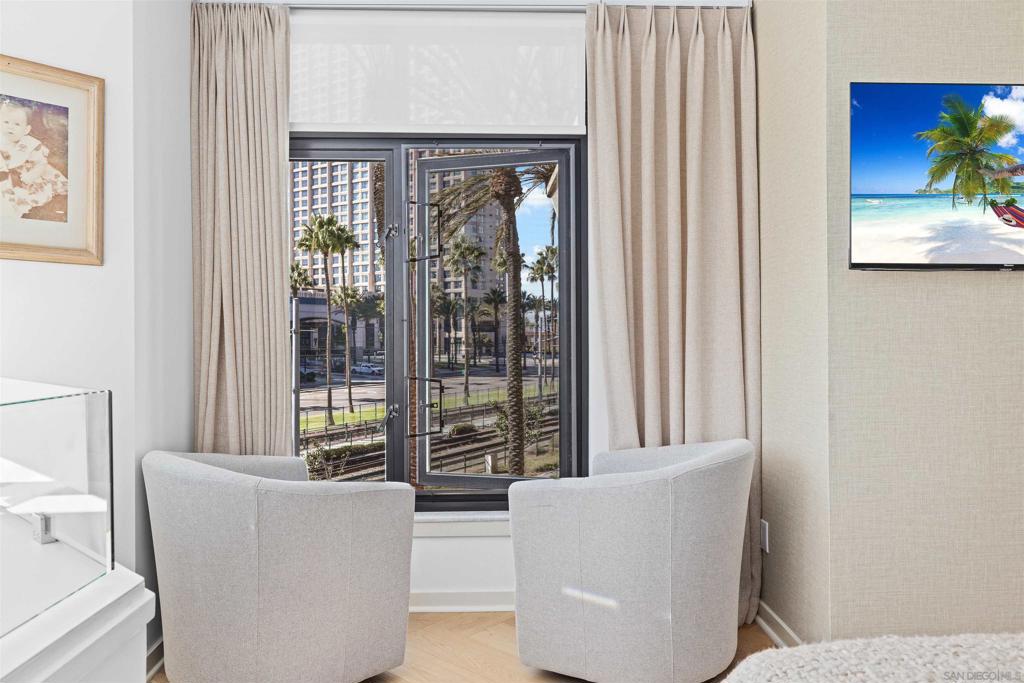 500 W Harbor Drive 136