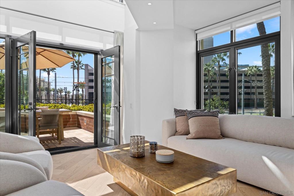 500 W Harbor Drive 136