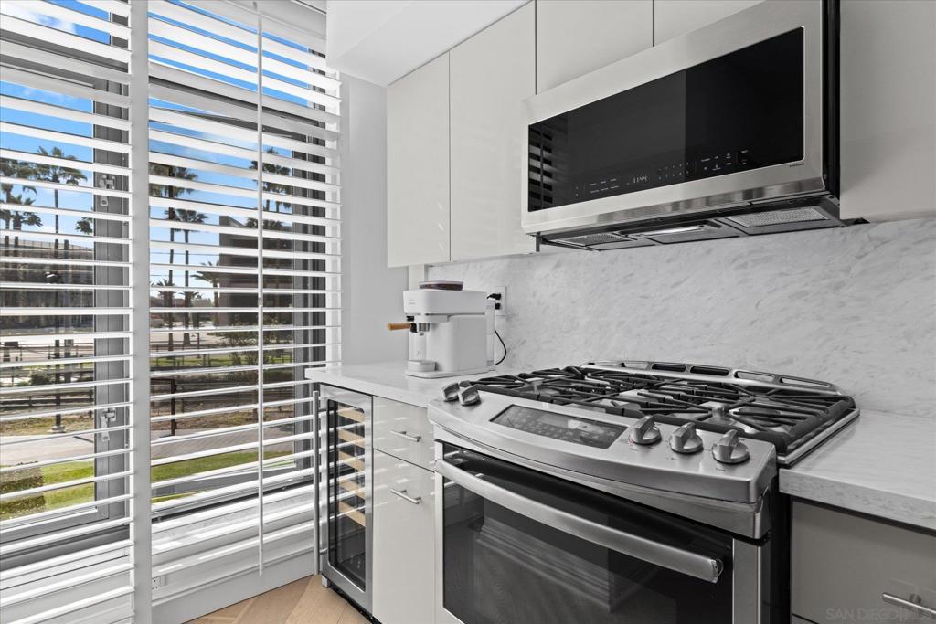 500 W Harbor Drive 136