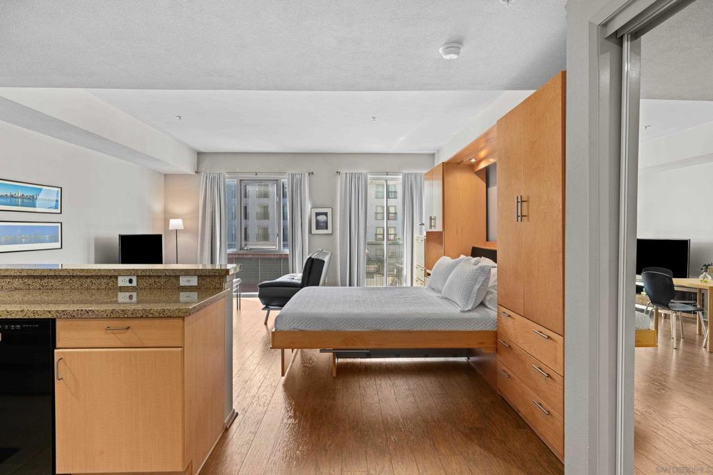 445 Island Avenue 404