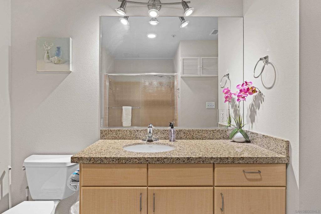 445 Island Avenue 404