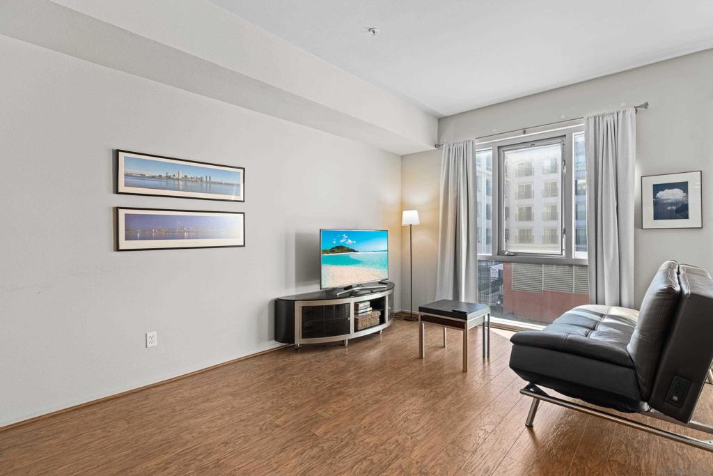 445 Island Avenue 404