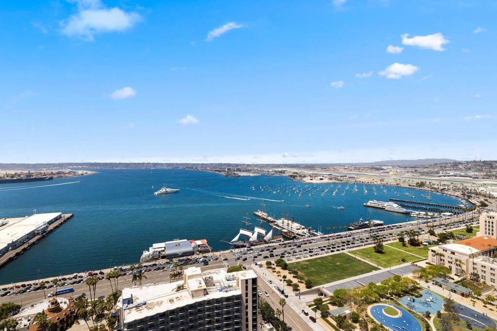 1325 Pacific Hwy 3301