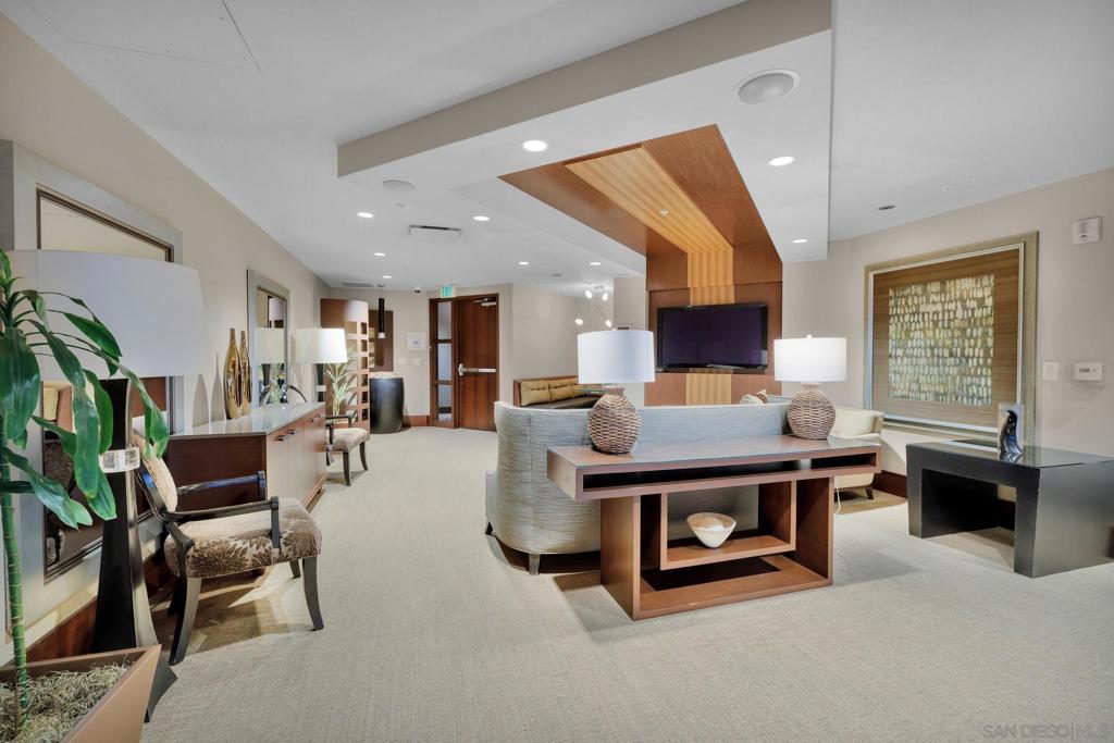 1325 Pacific Hwy 3301