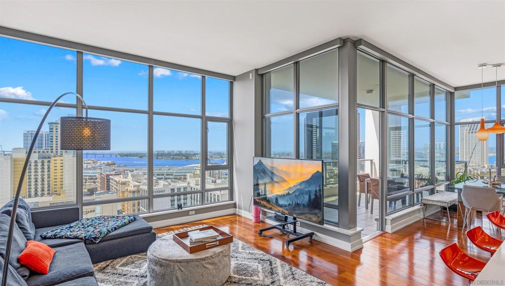 575 6th Ave 1805