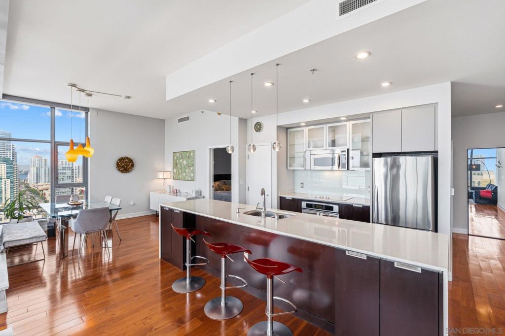 575 6th Ave 1805
