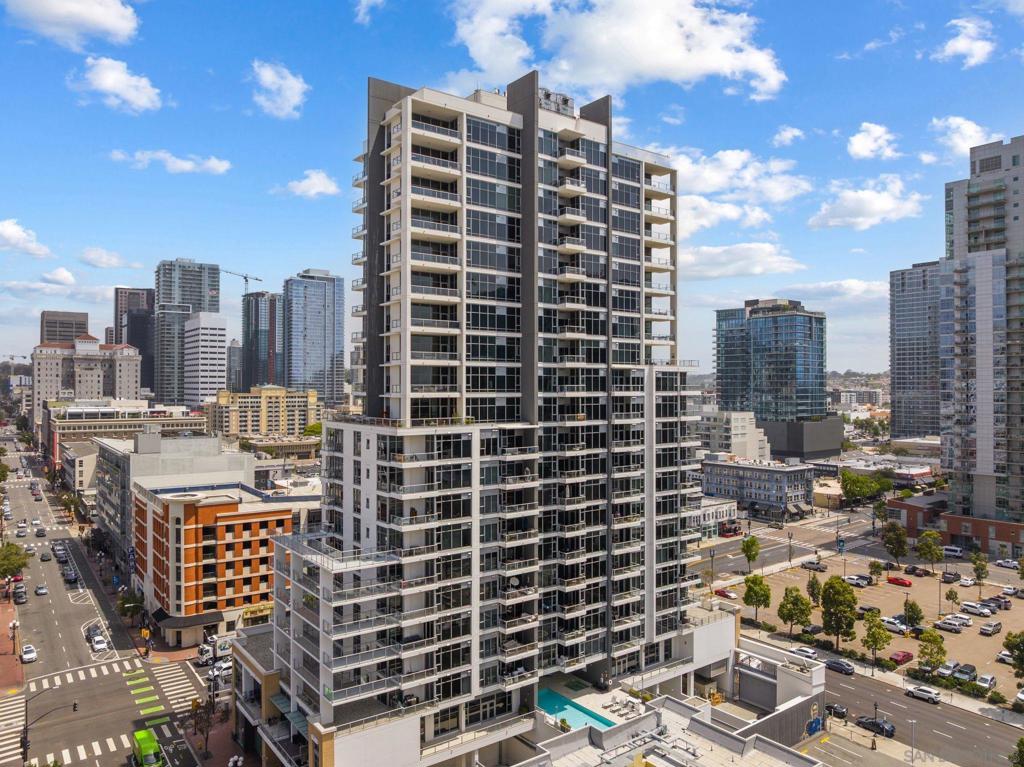 575 6th Ave 1805