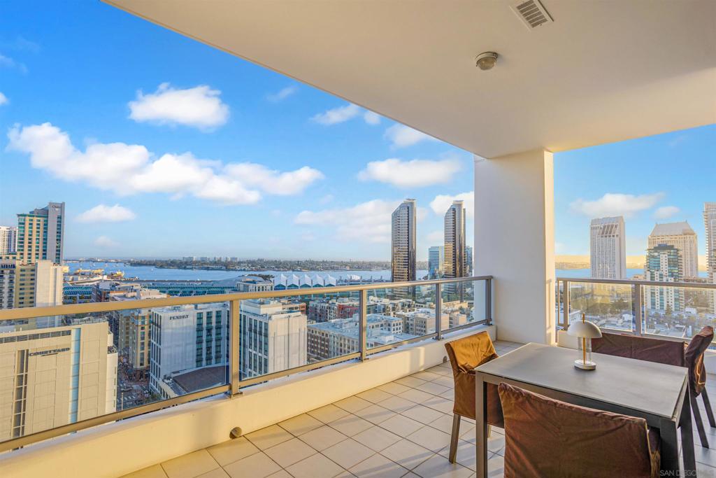 575 6th Ave 1805
