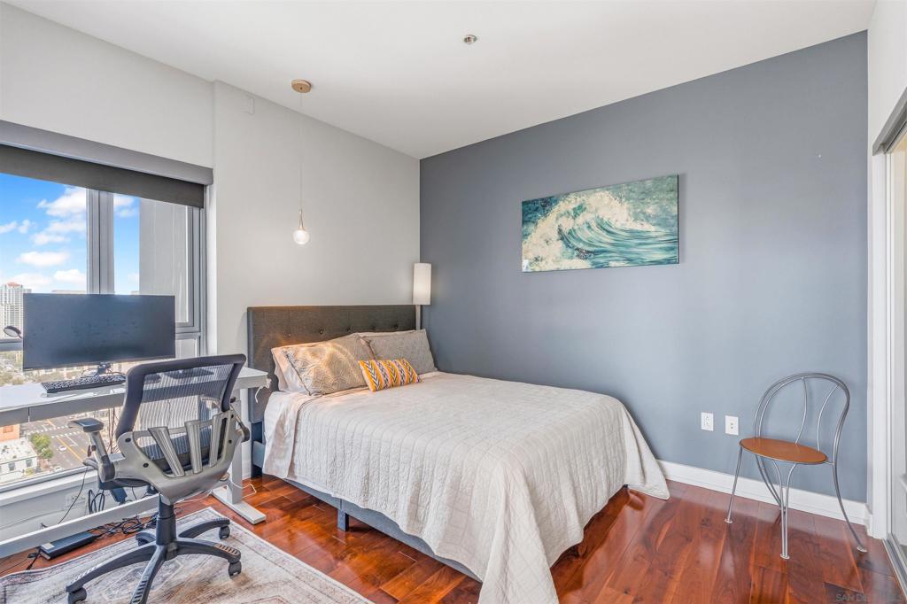 575 6th Ave 1805