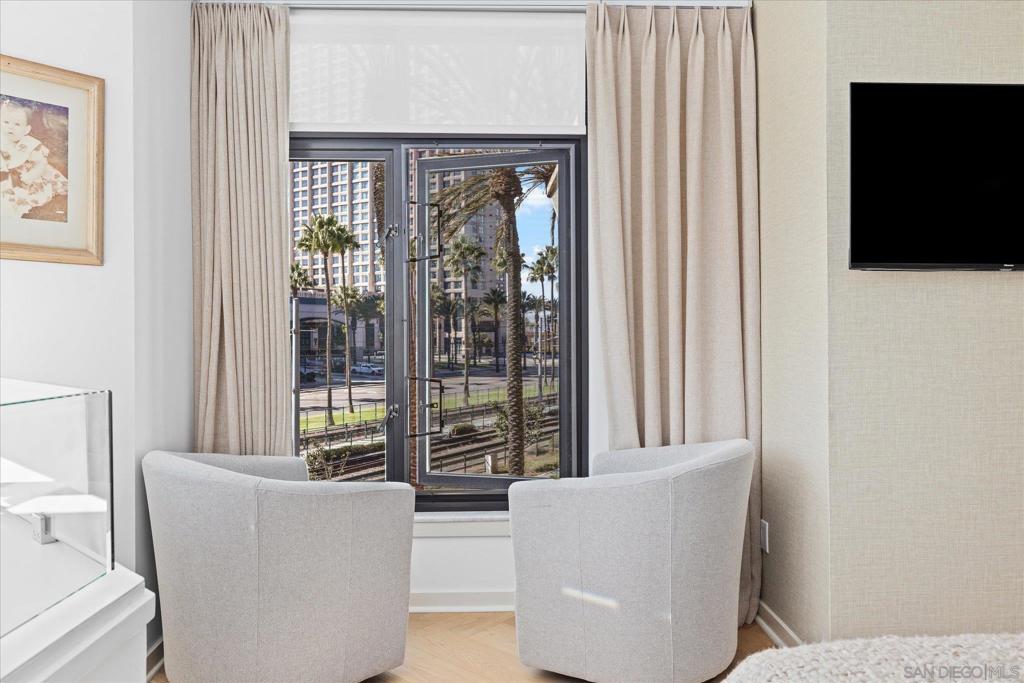 500 W Harbor Drive 136