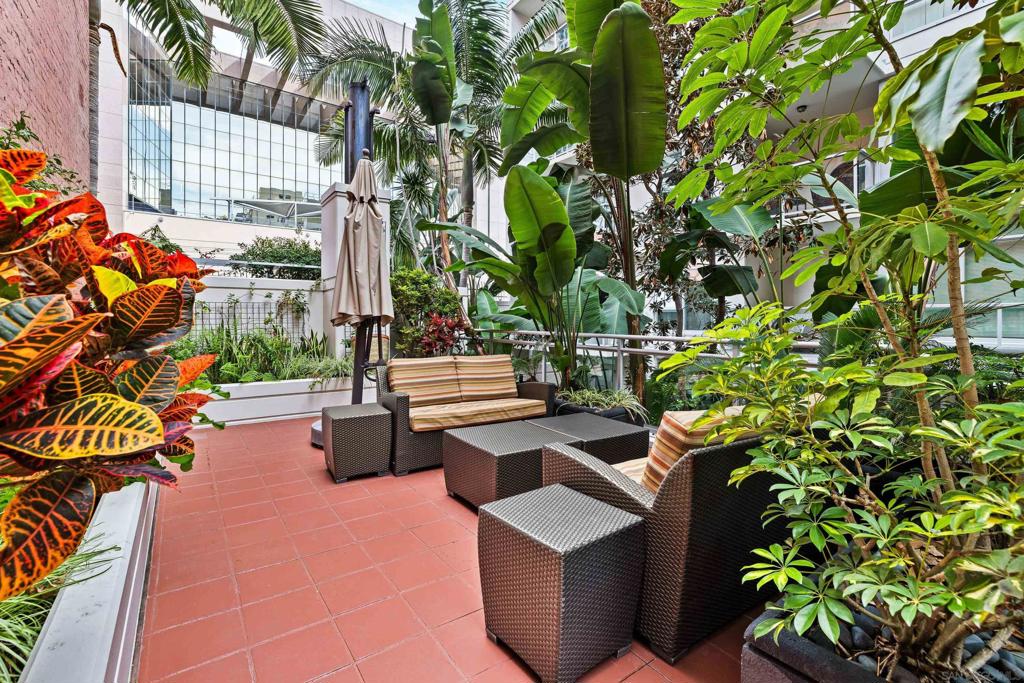 1431 Pacific Highway 519