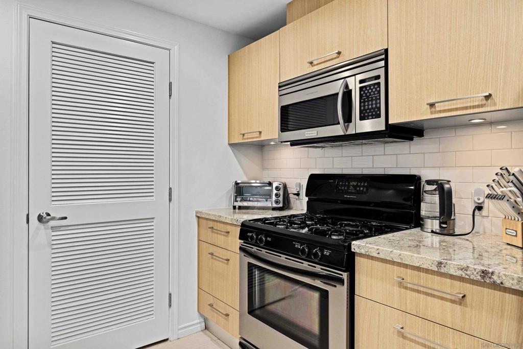 1431 Pacific Highway 519