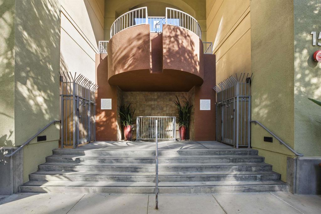 1501 Front St 633