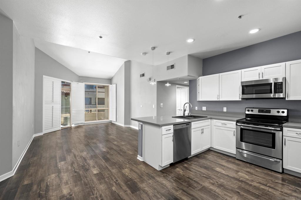 1501 Front St 633