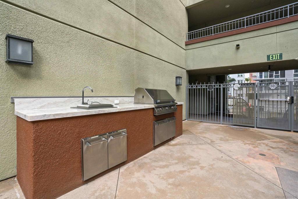 1501 Front St 633