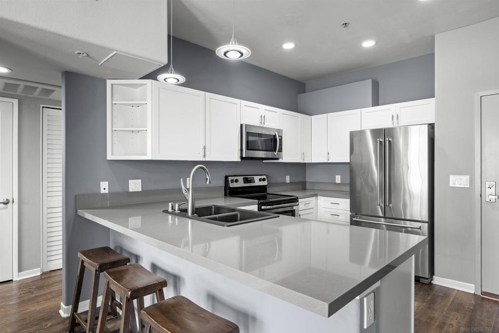 1501 Front St 633