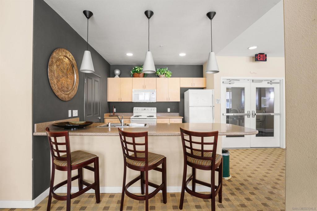 1501 Front St 633