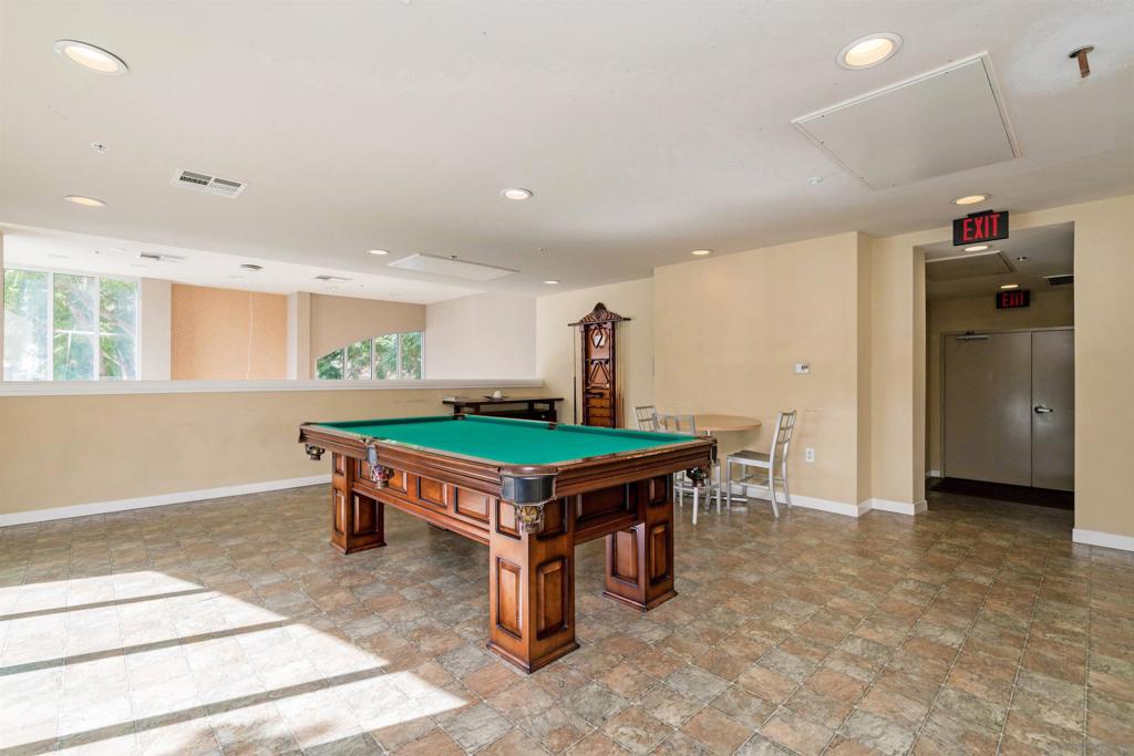 1501 Front St 633