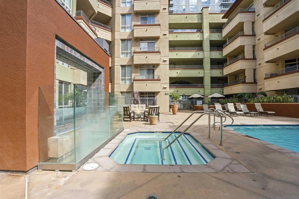 1501 Front St 633